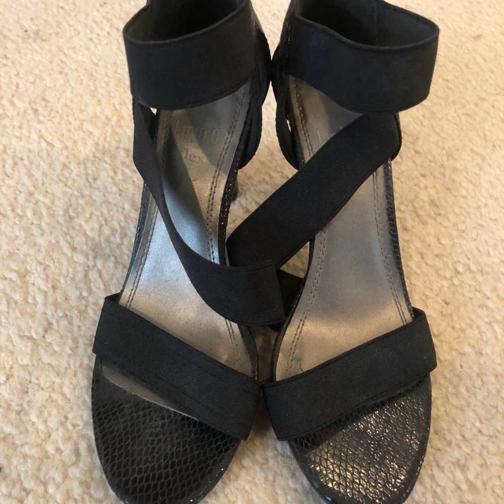 Black strappy heels size 7